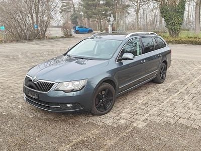 Gebraucht Skoda Superb Elegance 170 PS (125 kW) 2014 Kombi