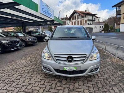 Gebraucht Mercedes B180 115 PS (84 kW) 2010 Van / Kleinbus