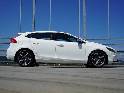 Gebraucht Volvo V40 R-Design Summum 115 PS (84 kW) 2013