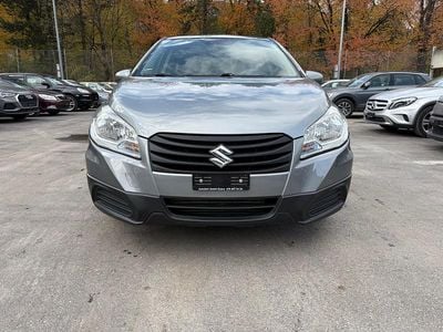 Gebraucht 2015 Suzuki SX4 | CHF 5’800 (Etwas zu teuer)