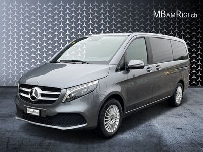 Mercedes V220