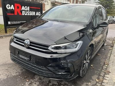 Schwarz Gebraucht 2024 VW Touran Highline Van / Kleinbus | CHF 35’900 (Etwas zu teuer)