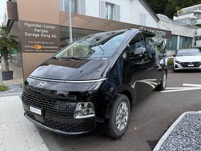 Schwarz Neu 2025 Hyundai Staria Van / Kleinbus | CHF 47’950 (Guter Preis)