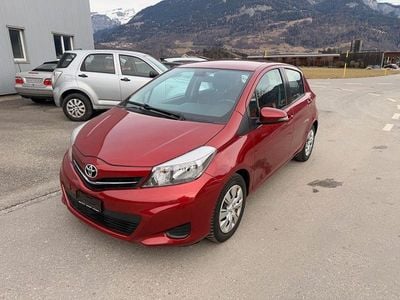 Gebraucht Toyota Yaris Luna 100 PS (73 kW) 2011 Kleinwagen
