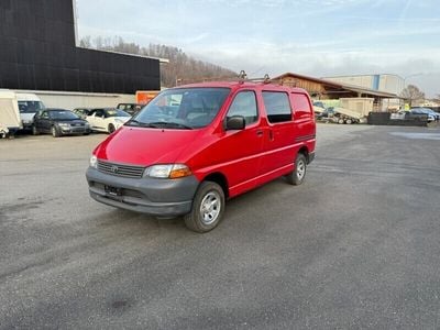 Gebraucht 2003 Toyota HiAce Van | CHF 6’990 (Etwas zu teuer)