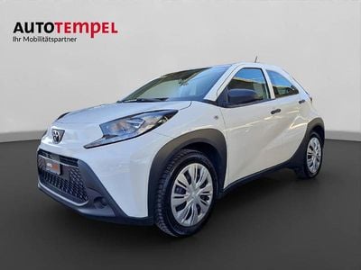 Gebraucht Toyota Aygo X Active 72 PS (52 kW) 2024 Weiss SUV