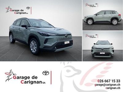 Neu Toyota Corolla Cross Comfort 139 PS (102 kW) 2026 Grün SUV