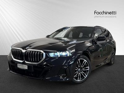 Blau Gebraucht 2024 BMW 520 M Sport Kombi | CHF 51’900 (Etwas zu teuer)