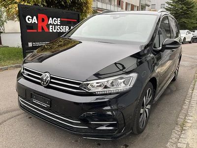 Gebraucht VW Touran Highline 150 PS (110 kW) 2025 Schwarz Van / Kleinbus