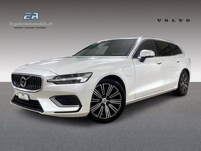 Weiss Gebraucht 2020 Volvo V60 Inscription Kombi | CHF 29’950 (Guter Preis)