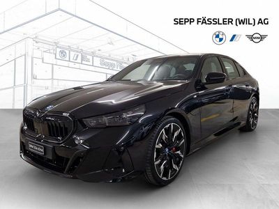 Gebraucht BMW 550e M Sport 489 PS (359 kW) 2024 Schwarz Limousine