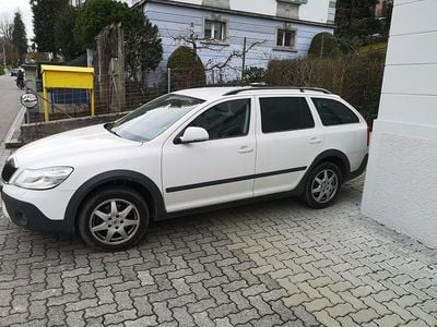 Gebraucht Skoda Octavia Scout 4x4 140 PS (102 kW) 2012 Kombi