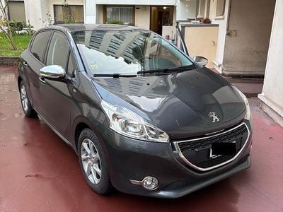 Gebraucht 2015 Peugeot 208 Style Kleinwagen | CHF 5’500 (Guter Preis)