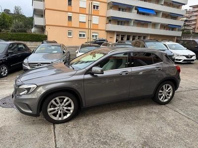 Mercedes GLA250