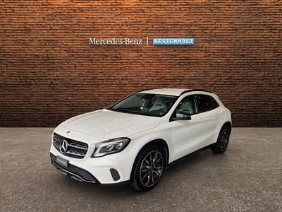 Weiss Gebraucht 2018 Mercedes GLA200 Night SUV | CHF 22’800 (Etwas zu teuer)