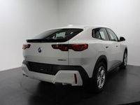 Neu BMW iX2 Performance 150 kW (204 PS) 2025 Weiss SUV