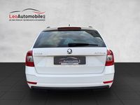 gebraucht Skoda Octavia Combi 2.0 TDI Ambition 4x4 DSG