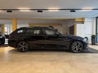 Gebraucht BMW 330 M Sport 245 PS (180 kW) 2025 Kombi