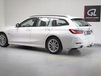 Gebraucht BMW 330e Comfort Edition 183 PS (134 kW) 2022 Weiss Kombi