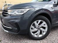 gebraucht VW Tiguan Elegance TSI 150 DSG Nav IQ.Light EasyO