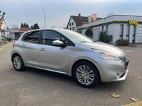 Gebraucht Peugeot 208 Style 82 PS (60 kW) 2014 Silber Kleinwagen