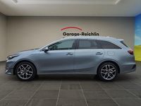 Neu Kia Ceed Sportswagon 140 PS (102 kW) 2025 Silber Kombi