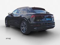 Gebraucht Audi Q8 Ambiente 394 PS (289 kW) 2024 Mythosschwarz metallic SUV