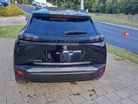 Gebraucht Peugeot e-2008 Allure 100 kW (136 PS) 2023 SUV
