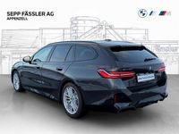 Gebraucht BMW 530e M Sport 299 PS (219 kW) 2025 Grau Kombi