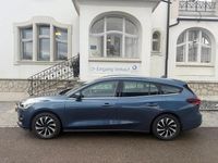 Gebraucht Ford Focus Titanium 155 PS (114 kW) 2026 Blau Kombi