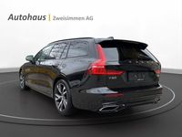 gebraucht Volvo V60 B5 Bezin Mild Hybrid AWD R-Design Geartronic