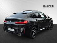 Gebraucht BMW X4 M Sport 184 PS (135 kW) 2026 Schwarz SUV