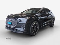Gebraucht Audi Q4 e-tron Ambiente 219 kW (299 PS) 2021 Mythosschwarz metallic SUV