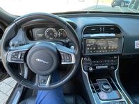 Gebraucht Jaguar XE R-Sport 241 PS (177 kW) 2017 Limousine