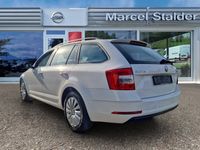 gebraucht Skoda Octavia Combi 1.6 TDI Ambition DSG