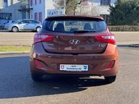 gebraucht Hyundai i30 1.4 Comfort