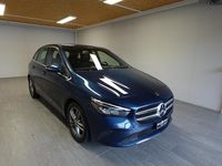 Gebraucht Mercedes B220 Style 190 PS (139 kW) 2019 Blau Van / Kleinbus