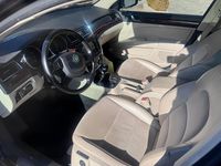 Gebraucht Skoda Superb Elegance 160 PS (117 kW) 2012 Kombi