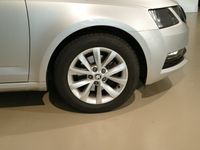 gebraucht Skoda Octavia Combi 2.0 TDI Ambition 4x4