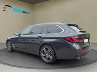Gebraucht BMW 520 Sport Line 190 PS (139 kW) 2022 Grau Kombi