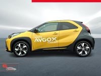 Neu Toyota Aygo X Sport 116 PS (85 kW) 2025 Gelb SUV