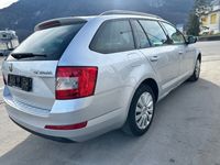 gebraucht Skoda Octavia Combi 1.6 TDI Style DSG