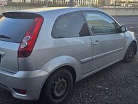 Gebraucht Ford Fiesta Ambiente 80 PS (58 kW) 2008 Kleinwagen