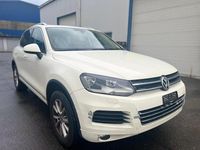 Gebraucht VW Touareg 240 PS (176 kW) 2010 Weiss SUV