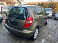 Gebraucht Mercedes A160 Avantgarde 95 PS (69 kW) 2011