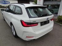 Gebraucht BMW 330e Comfort Edition 292 PS (214 kW) 2023 Kombi