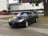 Gebraucht Opel Vectra Essentia 155 PS (114 kW) 2009