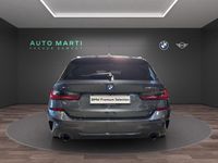 Gebraucht BMW 330e Shadowline 292 PS (214 kW) 2022 Grau Kombi