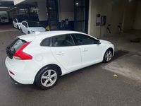 Gebraucht Volvo V40 Momentum 120 PS (88 kW) 2018 Kombi