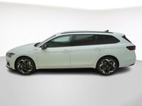Neu Skoda Superb SportLine 204 PS (150 kW) 2025 Weiss Kombi